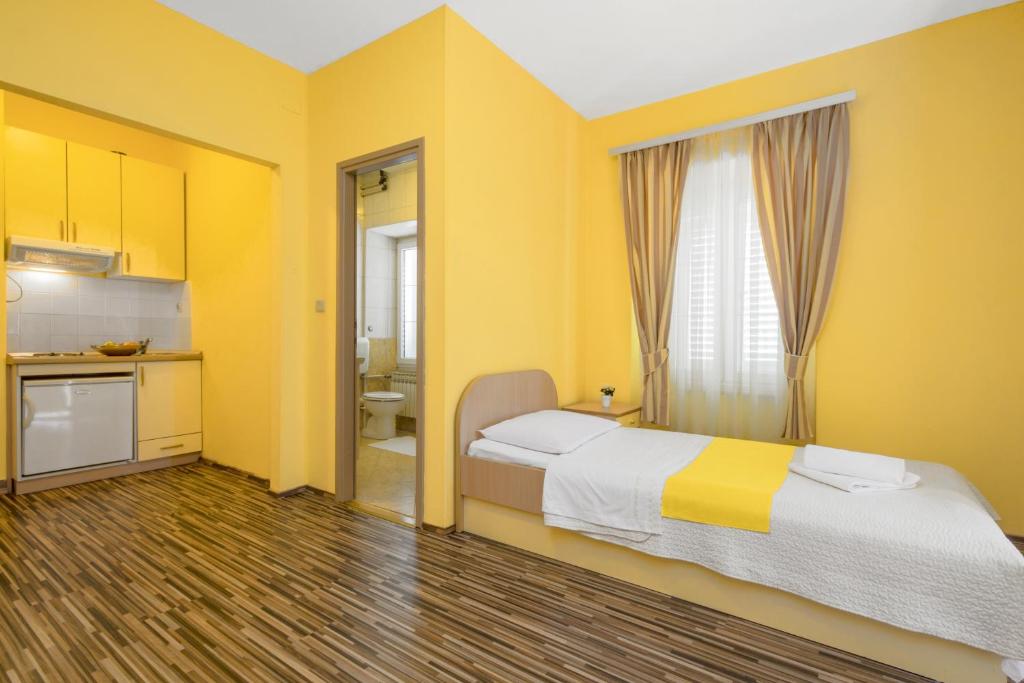Pansion Zlatna ribica - Triplo Stanza Con Balcone E Vista Sul Mare