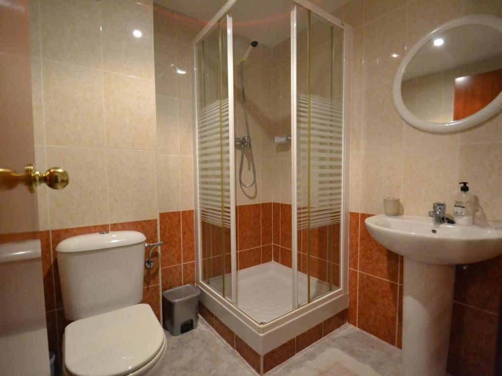 Kúpeľňa v ubytovaní Apartment Village Park 2 by Interhome