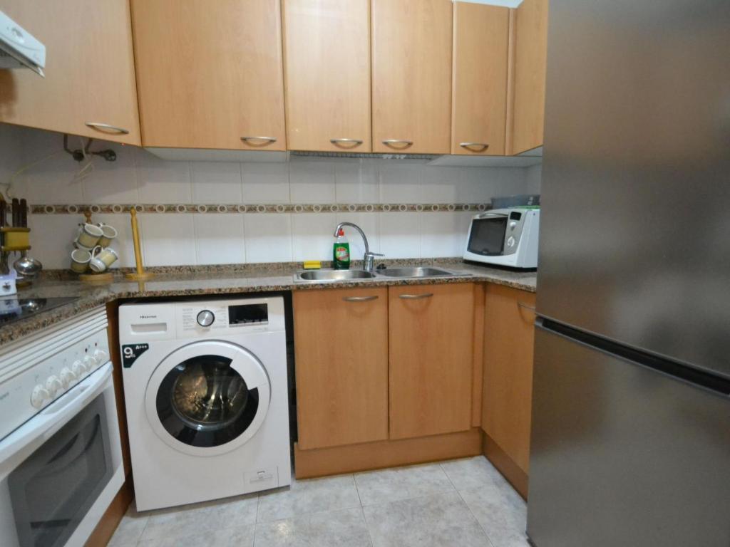 Kuchyňa alebo kuchynka v ubytovaní Apartment Village Park 2 by Interhome