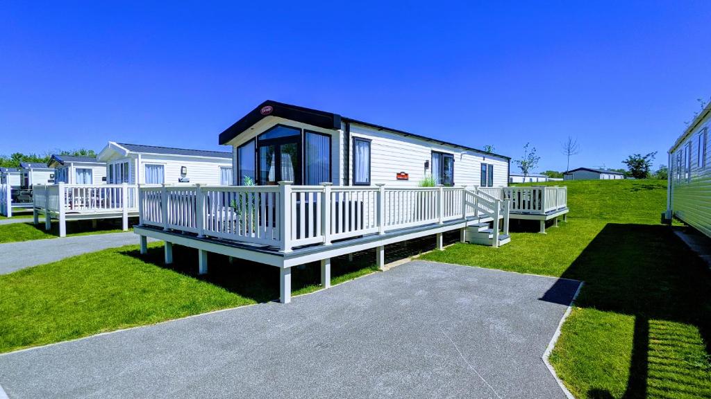 Tattershall Lakes Merlin Point, Tattershall (updated prices 2024)