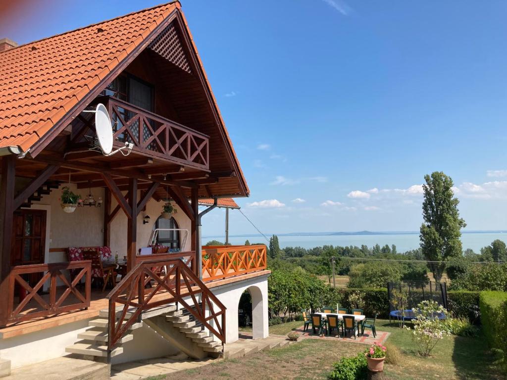 Paphegy Apartman 8313 Balatongyörök, Füredi út kép - 1
