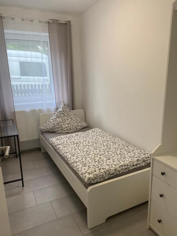 Unterkunft für Arbeiter und Monteure - Three-Bedroom Apartment
