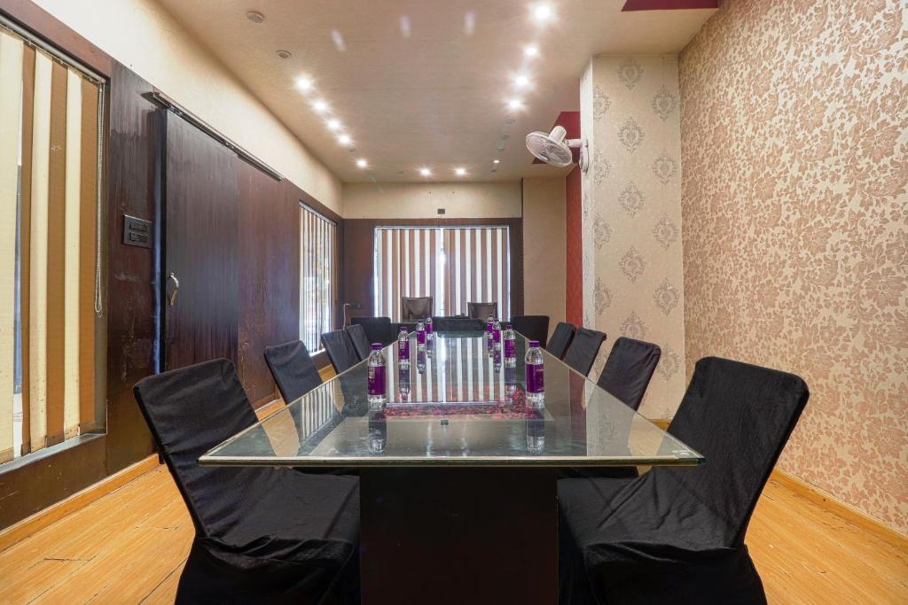 Konferenční prostory v ubytování Oaktel Hotel Grand Shiva Near Ganga Ghat