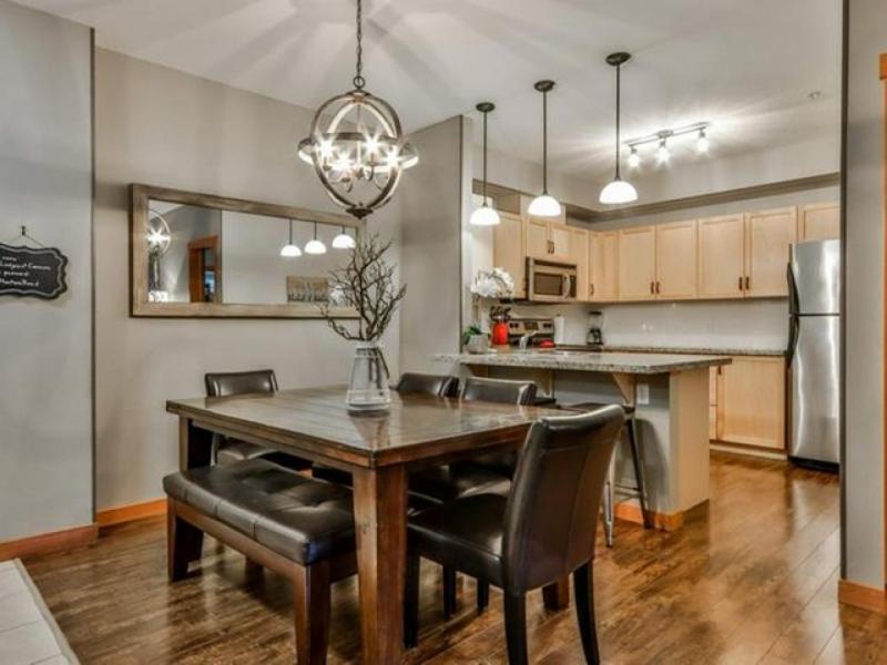 Suites with Pool & Hot tubs managed by Little Sister Getaways - Resim 9