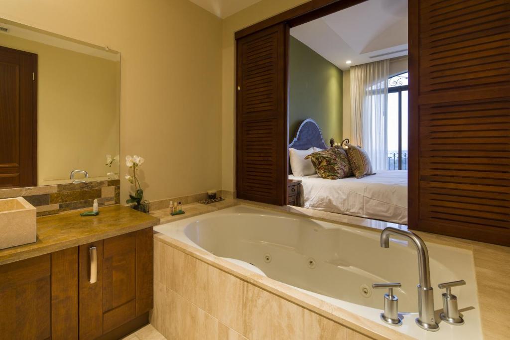 Koupelna v ubytování Jobo 7 Luxury Penthouse - Reserva Conchal