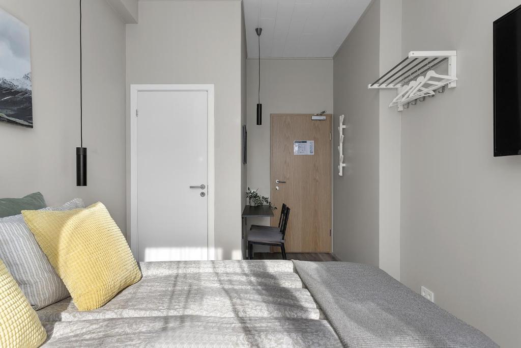 TV a/nebo společenská místnost v ubytování NN Urban Guesthouse