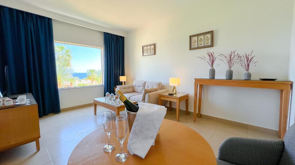 Club Reef Resort & Spa - 17