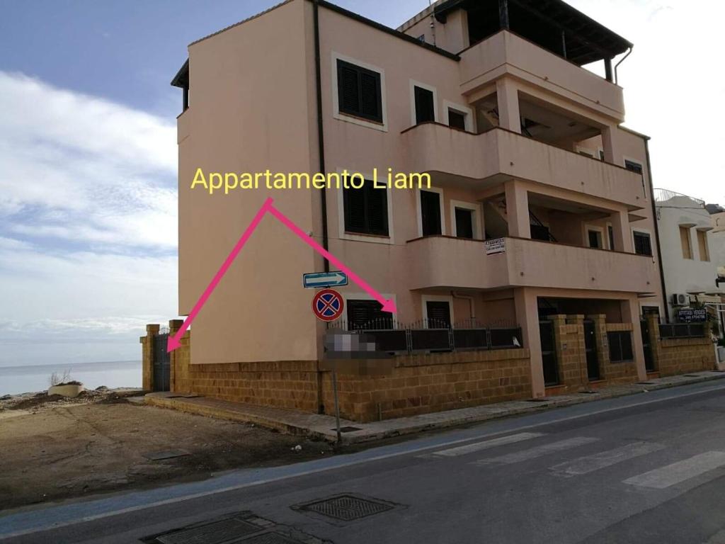The building in which Az apartmant is located