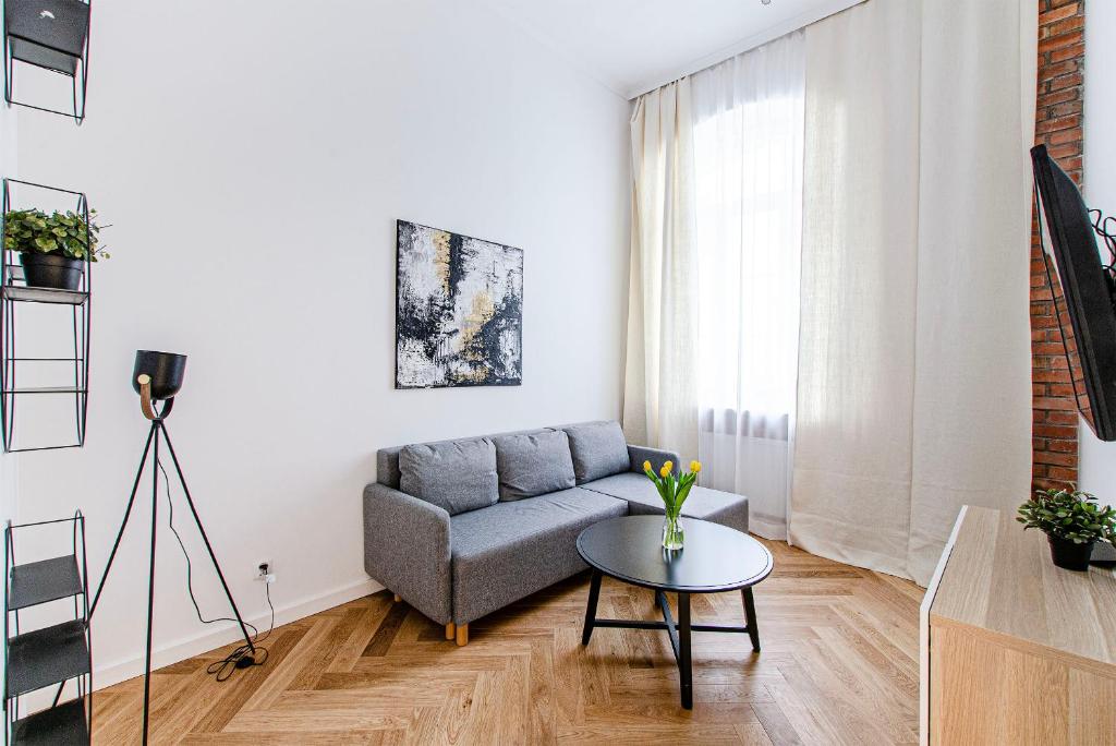 Smart Rental Management Apartments - Deluxe Apartment