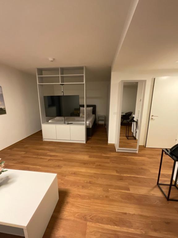 DM & S Apartment - Apartamento Con Balcón