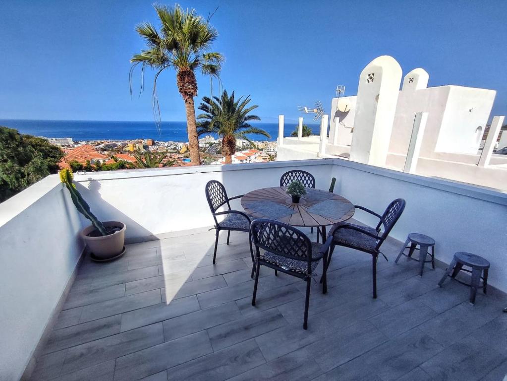 Apartment Royal Bonanza Aloha Garden, Adeje, Spain