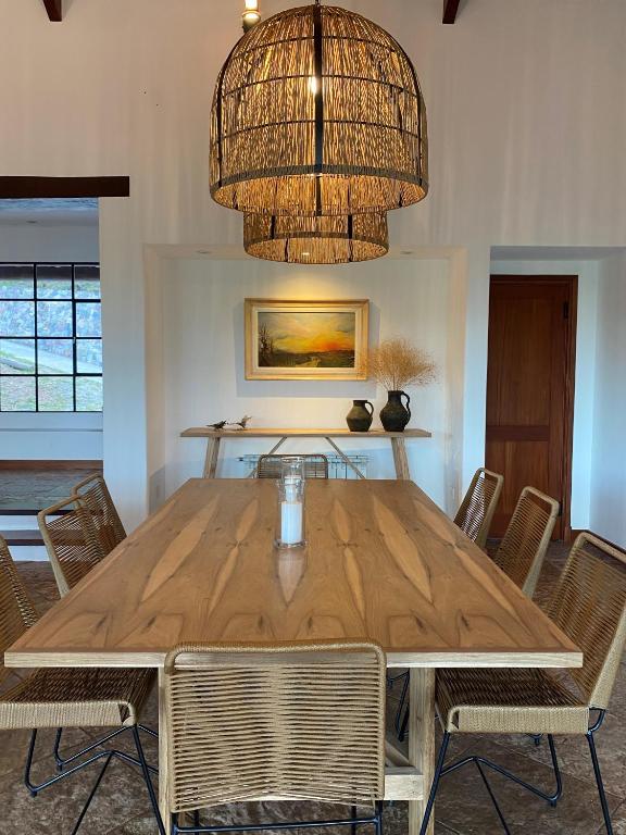 CASA CON INCREIBLES VISTAS!!!