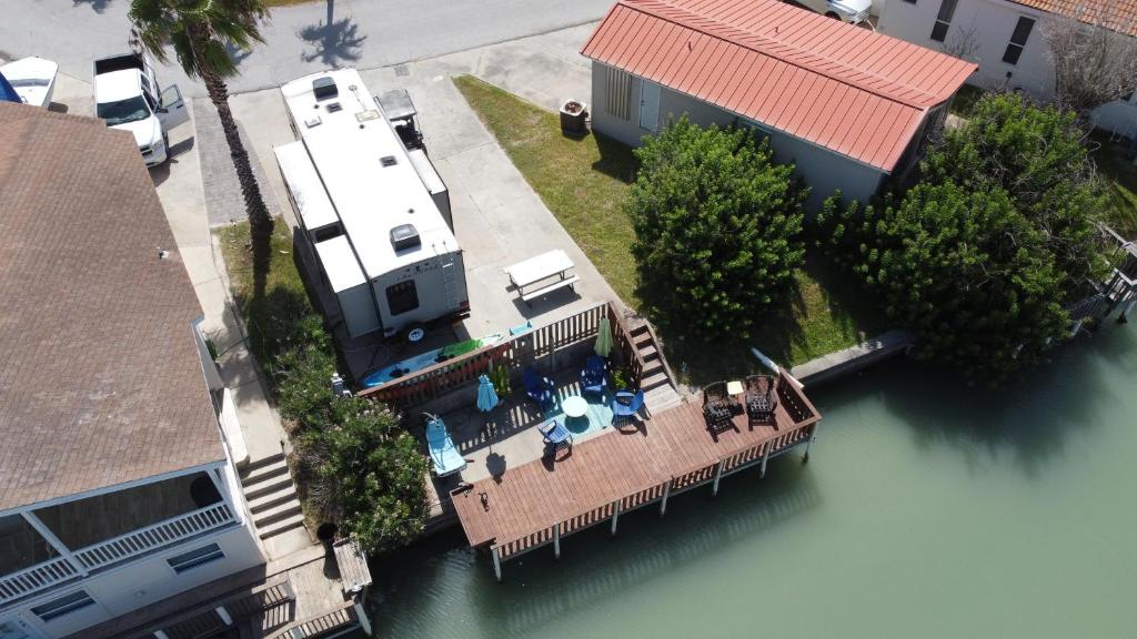 Holiday home 149 Beautiful Waterfront RV Lot with Many Amenities, Port