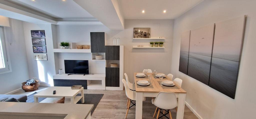 Fantástico apartamento, cerca de todo, para disfrutar de la ciudad - Two-Bedroom Apartment