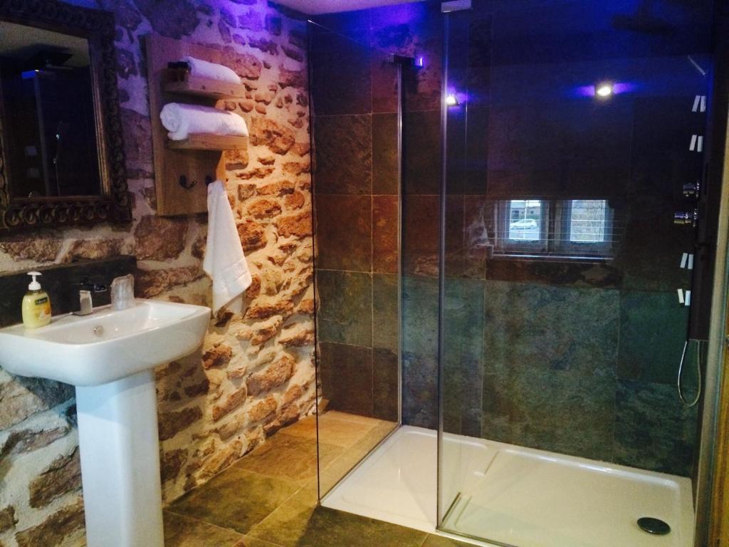 Gosforth Hall Inn - Deluxe Double Room Ensuite - Hall - No Pets
