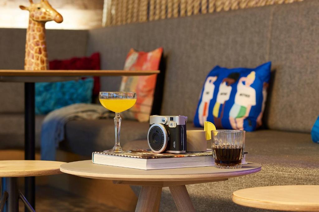 Bebidas en Moxy Dublin City