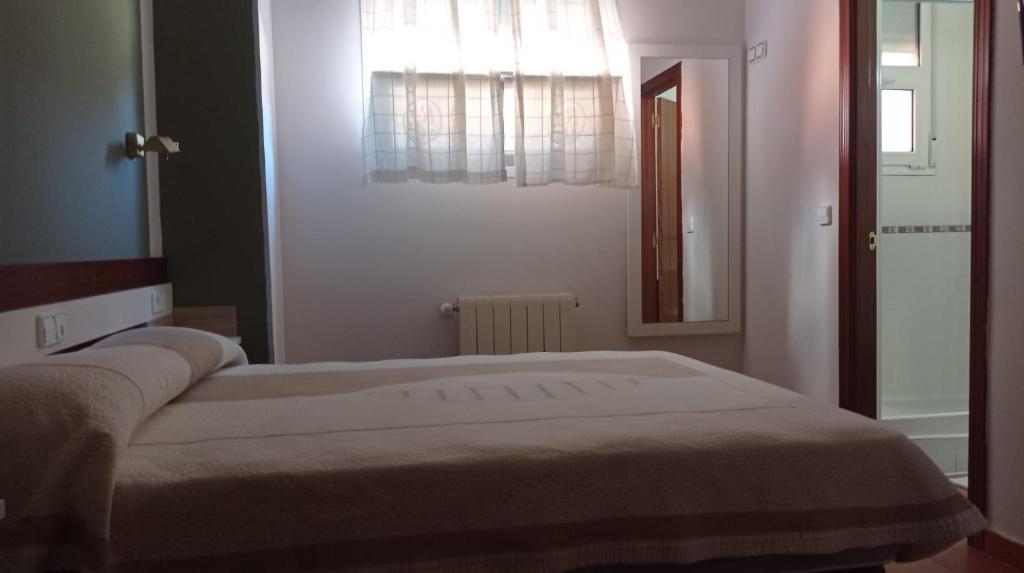 Alojamiento Numancia Pensión - 7