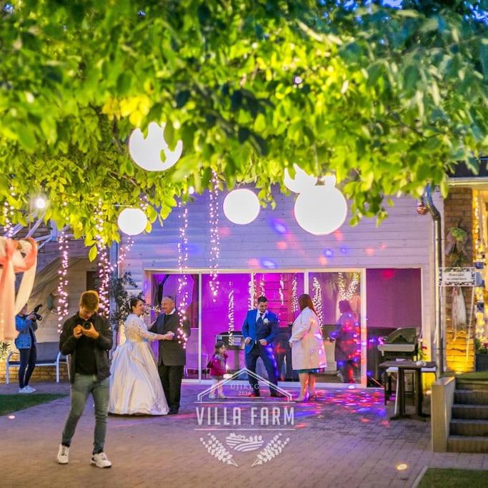 Hostia v ubytovaní Teljes VillaFarm - 23 fő részére