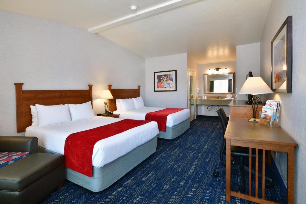 Lamplighter Inn & Suites at SDSU - Habitación Queen Con Dos Camas Queen