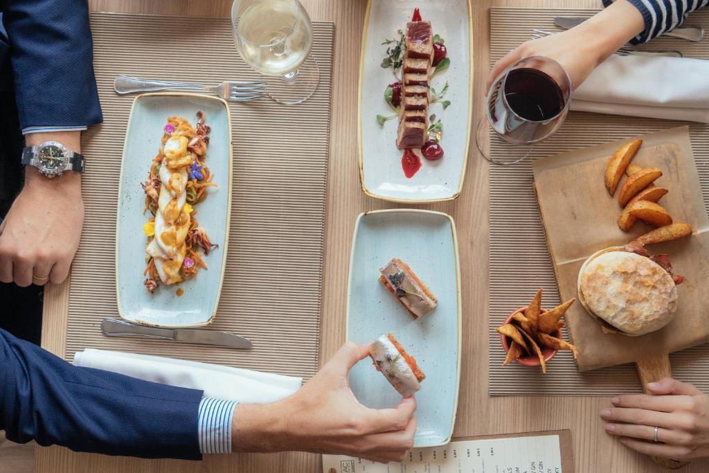 AC Hotel Valencia by Marriott - Resim 39