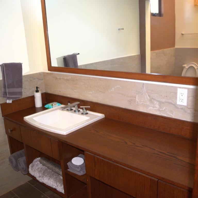 Omni Sancti Hotel Boutique & Polo Club - King Suite Con Balcón