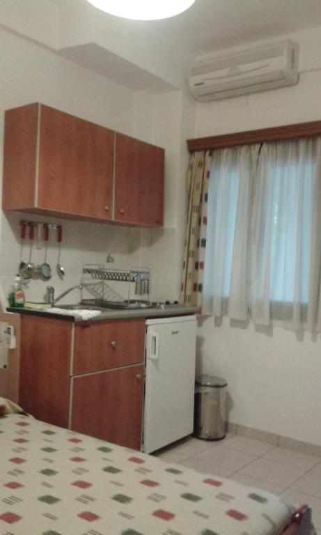 Kuchnia lub aneks kuchenny w obiekcie Evon's Rooms
