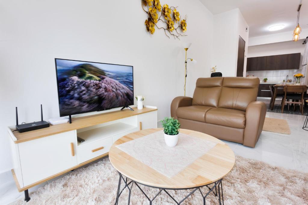 TV a/nebo společenská místnost v ubytování Sofea Suites @ Troika Kota Bharu #Wifi #Netflix