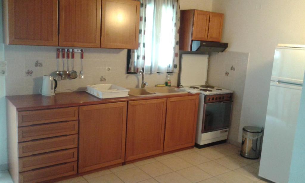 Kuchnia lub aneks kuchenny w obiekcie Evon's Rooms