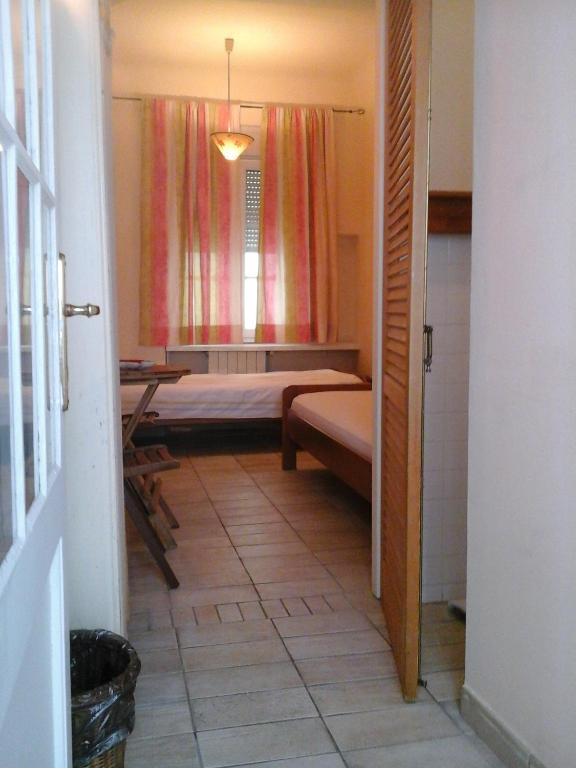 Guesthouse Lessi - Habitación Gemela