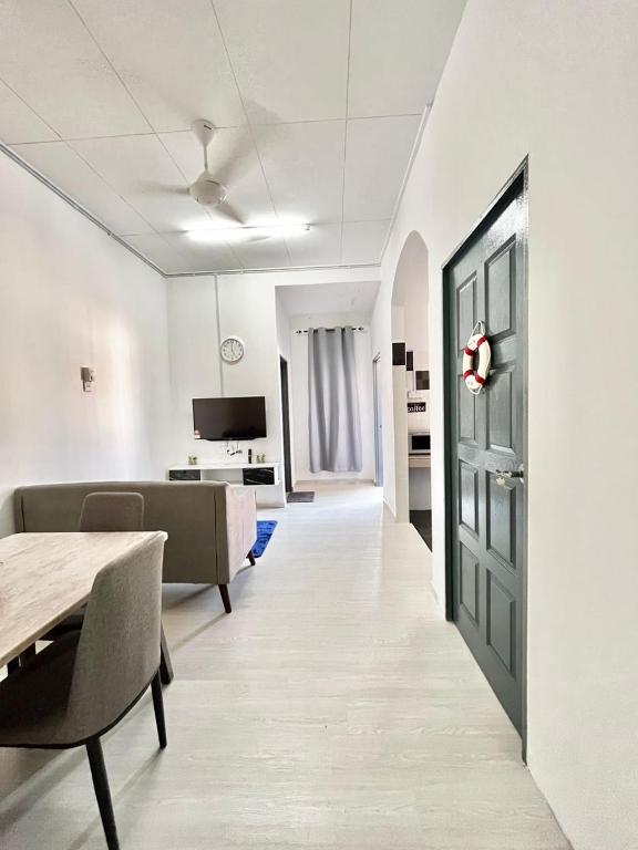 TV a/nebo společenská místnost v ubytování K.U Homestay