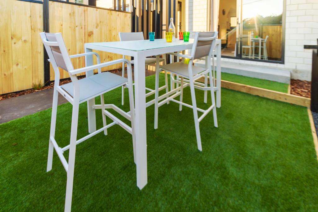 Modern 3 bed overlooking Hagley Park - Resim 40