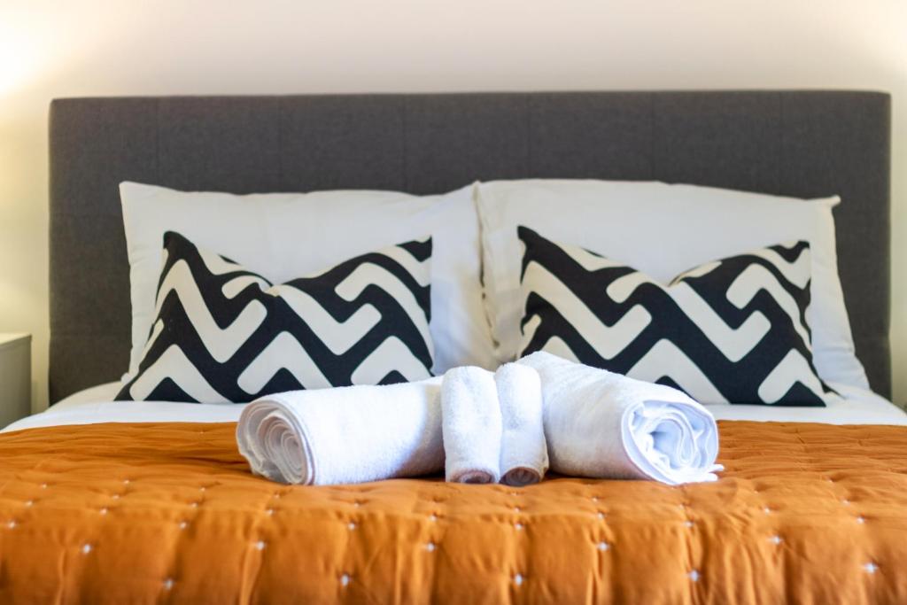 Modern 3 bed overlooking Hagley Park - Resim 21