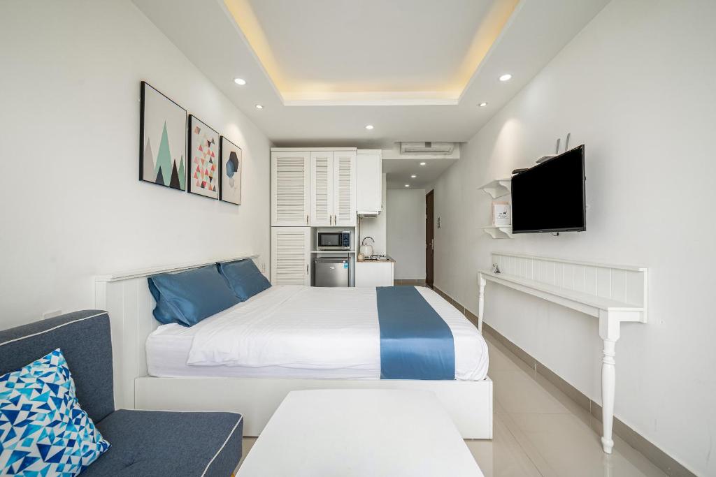 Studio Nhìn Ra Hồ Bơi