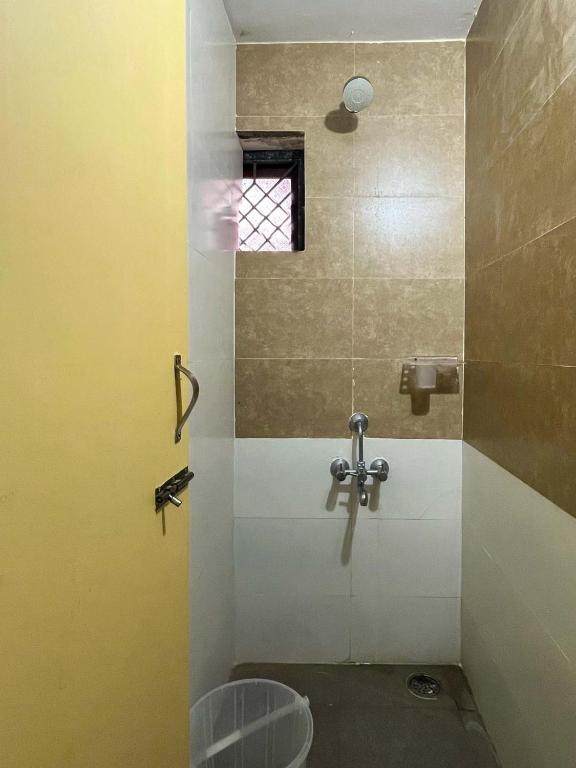 Koupelna v ubytování Rahees Bi Roambay - Backpacker Hostel