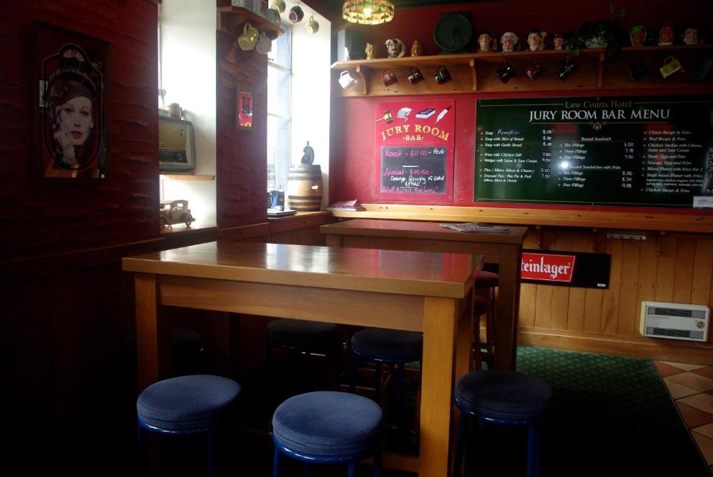 Lounge nebo bar v ubytování Law Courts Hotel
