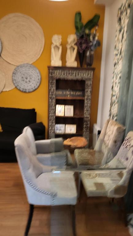 Posedenie v ubytovaní APARTAMENTO CASA NARANJO