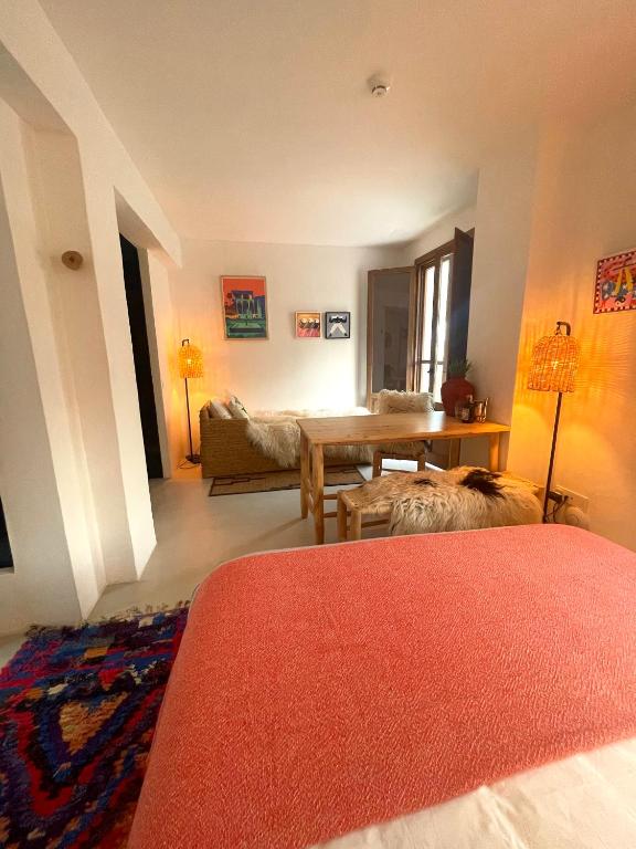 Postel nebo postele na pokoji v ubytování Hostal Mar y Sal