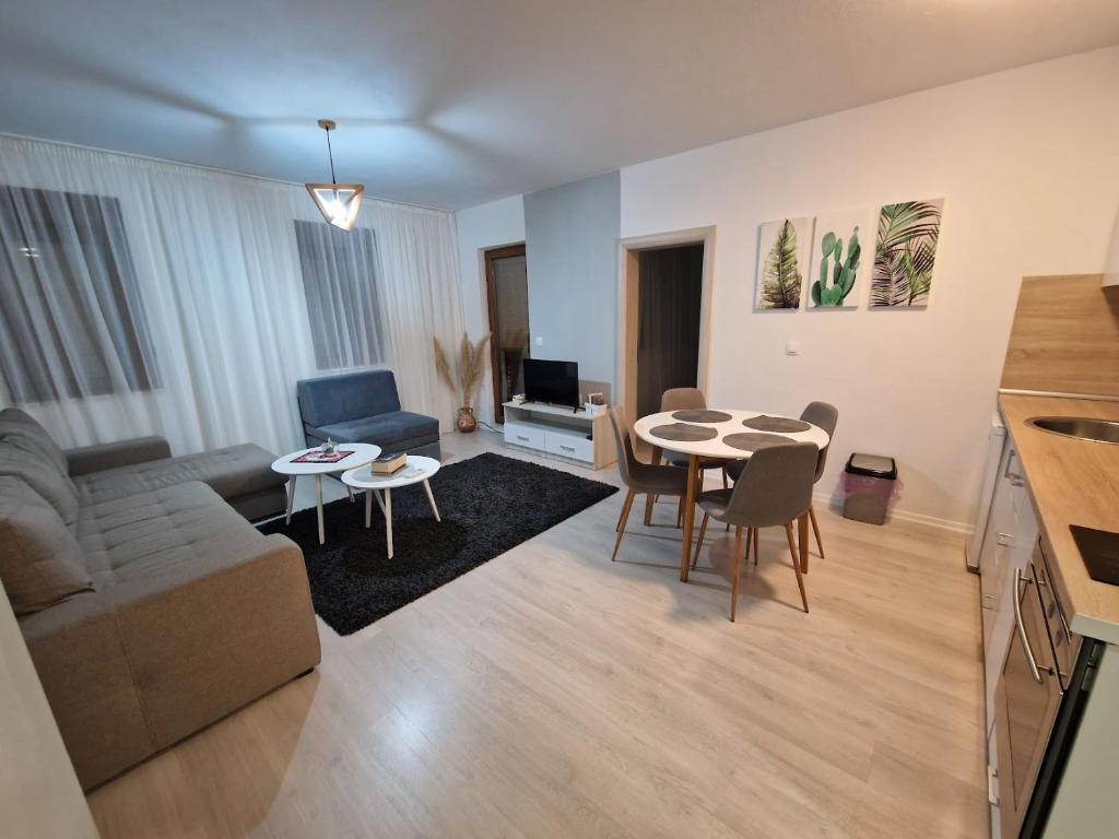 Guesthouse Check In - Appartement Avec Balcon