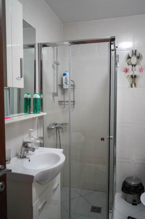 Lovely apartment in the heart of Tirana - Image 3