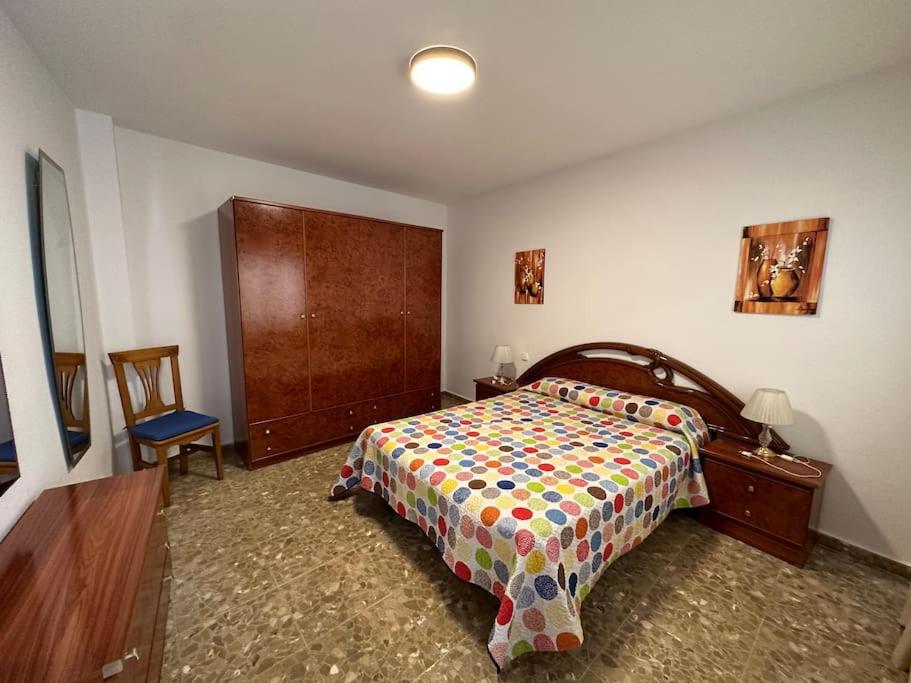 Postel nebo postele na pokoji v ubytování Estepona Beach Center
