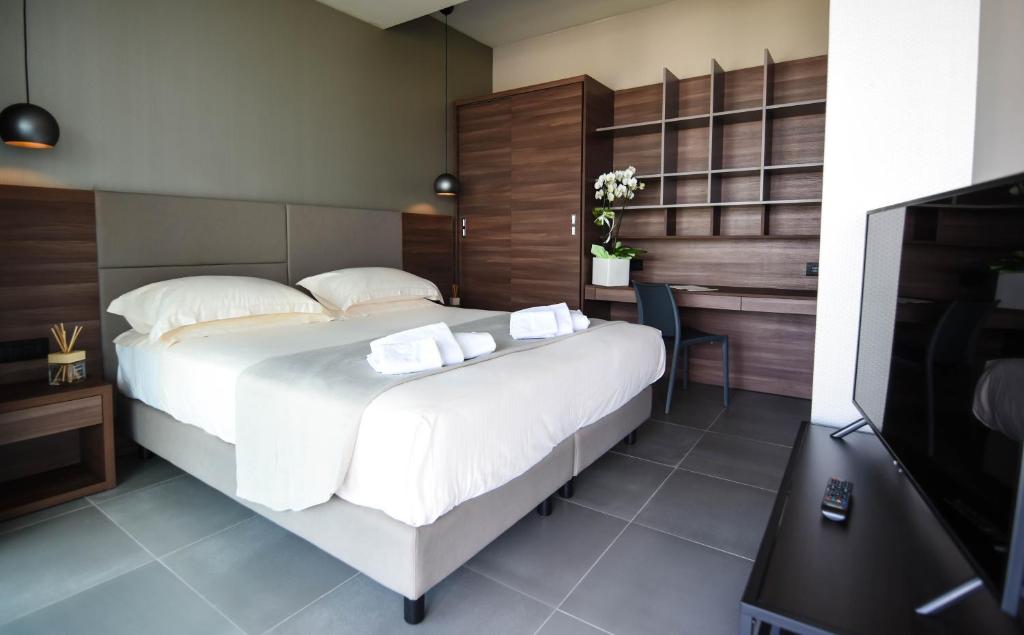 Waldorf Suite Hotel - Resim 2