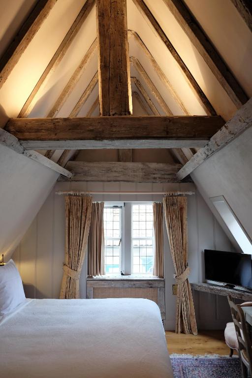 Postel nebo postele na pokoji v ubytování Relais Bourgondisch Cruyce, A Luxe Worldwide Hotel