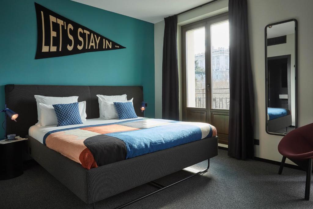 
Deluxe King Palace View
