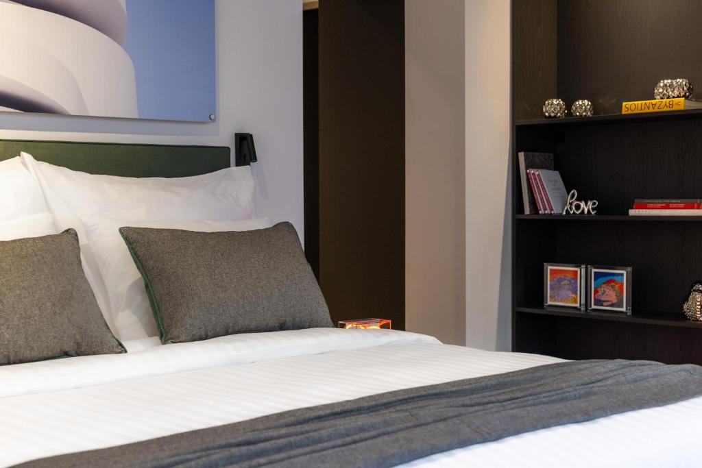 Koniama Acropolis - Resim 20