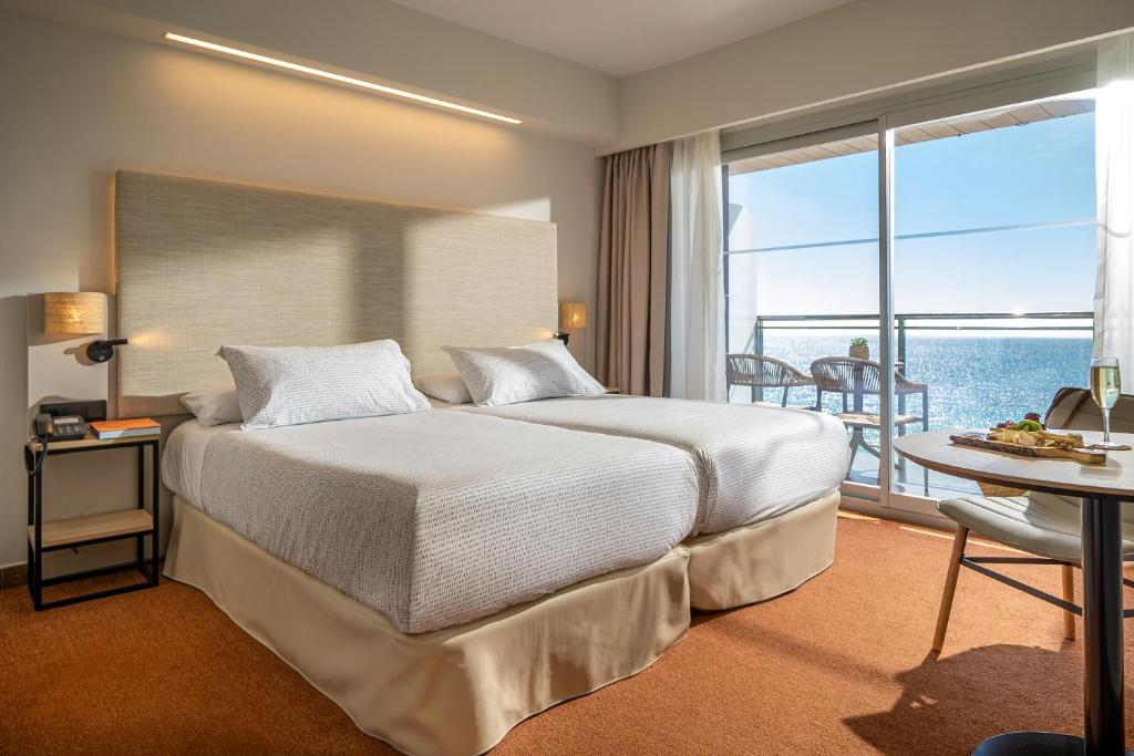 
The Innside Premium Room Front Sea View
