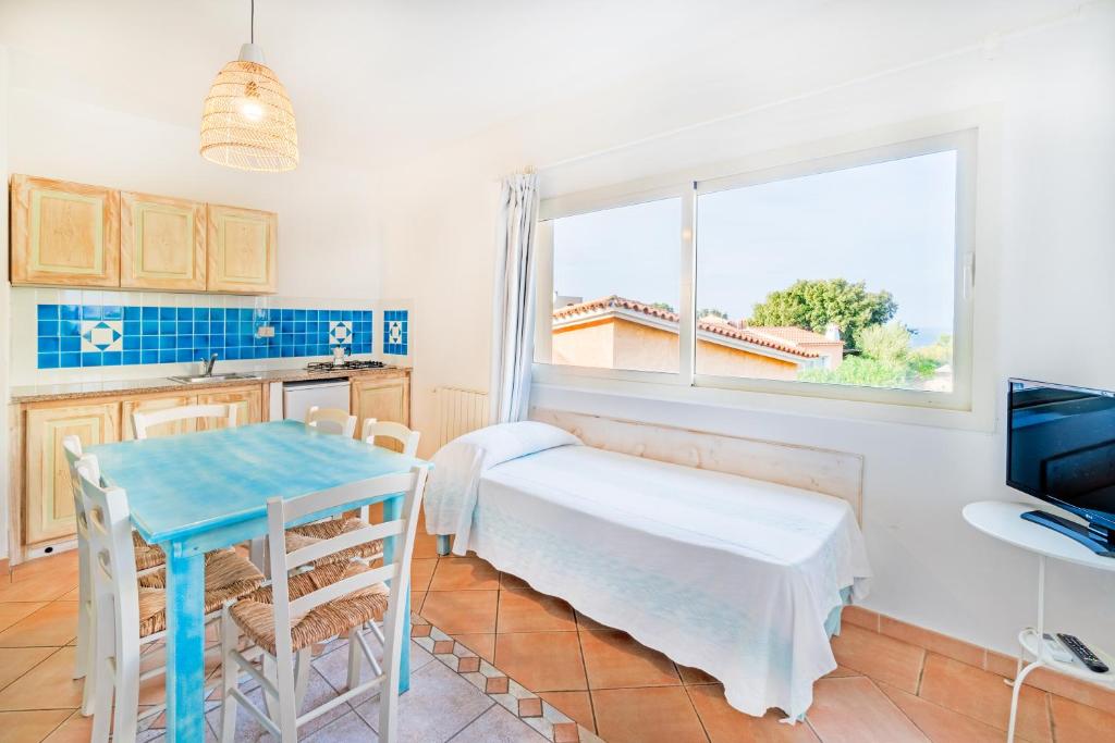 Residence Hotel Lu Nibareddu - Two-Bedroom Apartment With Sea View