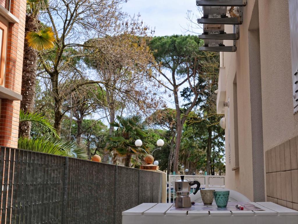 A balcony or terrace at ROSE DE MAR - Grazioso appartamento con posto auto