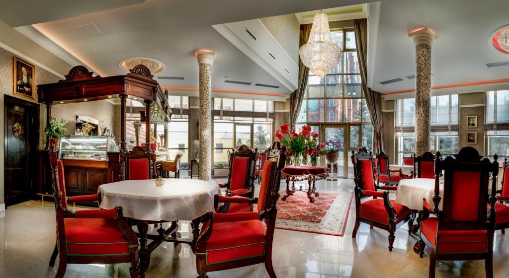 Hotel im. Jana Pawla II - Resim 11