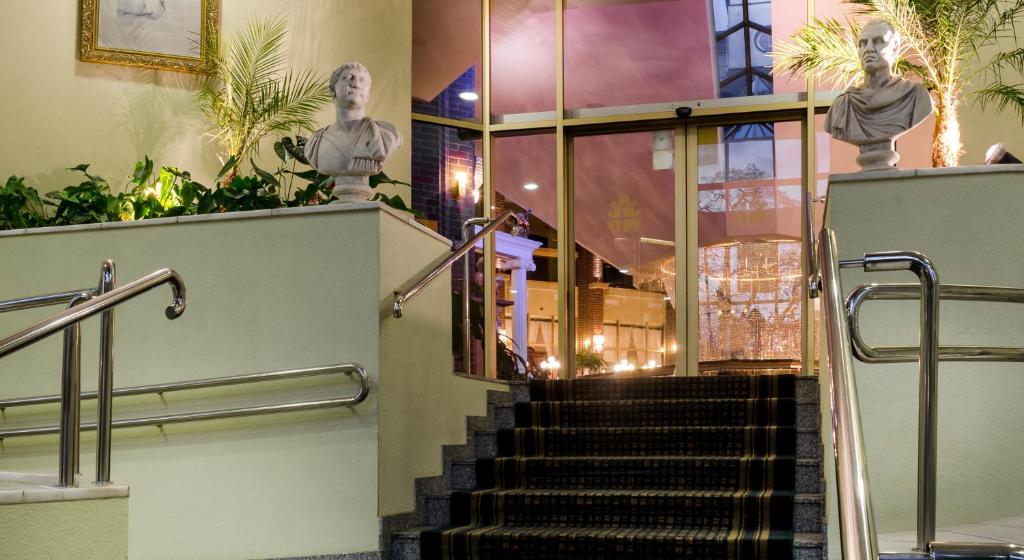 Hotel im. Jana Pawla II - Resim 19