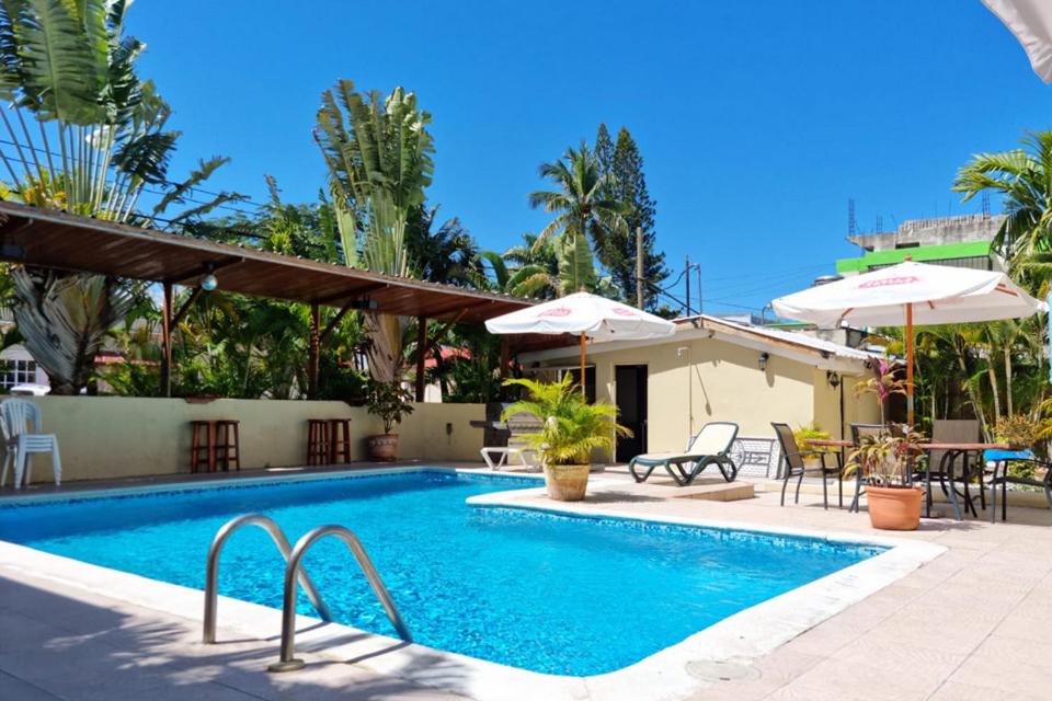 Het zwembad bij of vlak bij Hotel Don Andres
